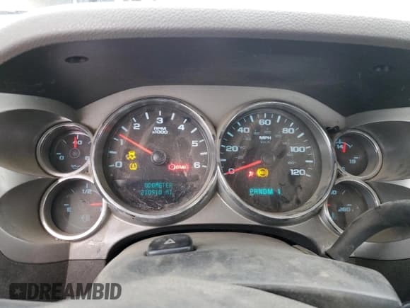 ✅ 2014 Chevrolet Silverado 2500HD Work Truck • VIN: 1GC0KVCG6EF166902 • Lot: 45173735. Wystawiony na Copart z przebiegiem 210 910 mil. Bezpłatny archiwum sprzedaży aukcyjnych z USA i szczegółowy raport historii pojazdu na DreamBid. Zdjęcie 9.