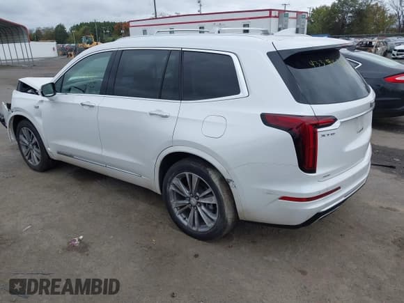 ✅ 2022 Cadillac XT6 Premium Luxury • VIN: 1GYKPDRS1NZ178108 • Lot: 43374765. Wystawiony na IAAI z przebiegiem 57 369 mil. Bezpłatny archiwum sprzedaży aukcyjnych z USA i szczegółowy raport historii pojazdu na DreamBid. Zdjęcie 3.