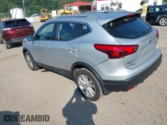 ✅ 2017 Nissan Rogue S • VIN: JN1BJ1CR1HW105163 • Лот: 42730135. Опубликован ранее на IAAI с пробегом 123 266 миль. Бесплатный доступ к архиву аукционных продаж из США и подробный отчёт об истории автомобиля на DreamBid. Изображение 3.