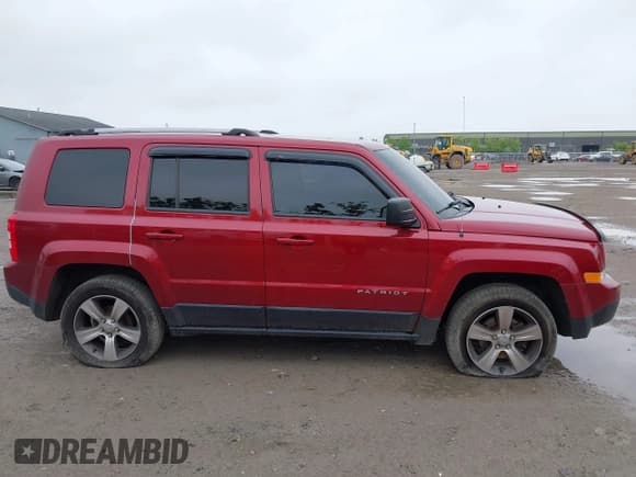 ✅ 2016 Jeep Patriot High Altitude • VIN: 1C4NJRFB7GD534339 • Lot: 42313822. Listed on IAAI with 109,645 mi. Free auction sales archive from the USA and detailed vehicle history report at DreamBid. Image 14.