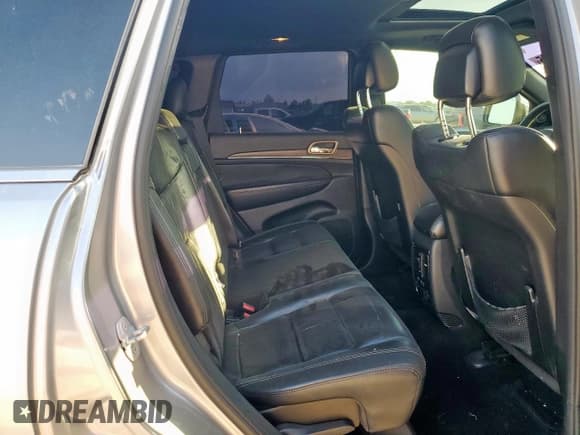 ✅ 2015 Jeep Grand Cherokee Limited • VIN: 1C4RJEBG6FC707400 • Лот: 82242465. Опубликован ранее на Copart с пробегом 212 531 миль. Бесплатный доступ к архиву аукционных продаж из США и подробный отчёт об истории автомобиля на DreamBid. Изображение 11.