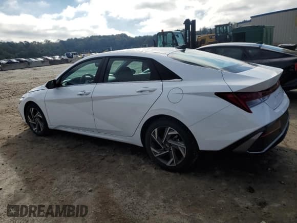 ✅ 2025 Hyundai Elantra SEL Convenience • VIN: KMHLS4DG3SU907760 • Lot: 91378125. Listed on Copart with 24,486 mi. Free auction sales archive from the USA and detailed vehicle history report at DreamBid. Image 2.