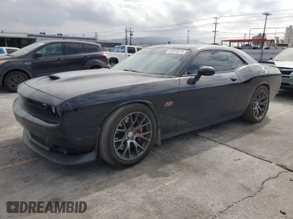 2016 Dodge Challenger SRT 392 с VIN 2C3CDZDJXGH331929, выставлен на аукционе Copart как лот 81610275 с пробегом 64 882 миль миль и Списание • Salvage title. История ставок и продаж доступна на DreamBid. Изображение 1.