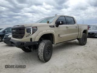 ✅ 2023 GMC Sierra 1500 AT4X • VIN: 3GTUUFEL8PG135583 • Лот: 88437555. Опубликован ранее на Copart с пробегом 26 685 миль. Бесплатный доступ к архиву аукционных продаж из США и подробный отчёт об истории автомобиля на DreamBid. Изображение 1.