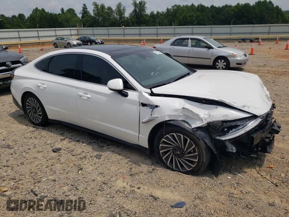 ✅ 2024 Hyundai Sonata Limited • VIN: KMHL54JJ3RA094987 • Lot: 66102385. Listed on Copart with 14,741 mi. Free auction sales archive from the USA and detailed vehicle history report at DreamBid. Image 4.