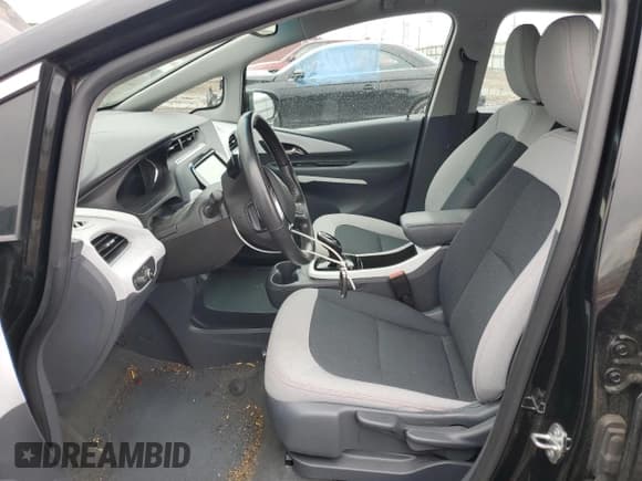 ✅ 2021 Chevrolet Bolt EV LT • VIN: 1G1FY6S00M4107236 • Lot: 53958255. Wystawiony na Copart z przebiegiem 22 520 mil. Bezpłatny archiwum sprzedaży aukcyjnych z USA i szczegółowy raport historii pojazdu na DreamBid. Zdjęcie 7.