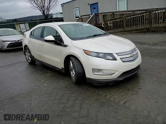 ✅ 2014 Chevrolet Volt • VIN: 1G1RD6E44EU171739 • Lot: 85050134. Wystawiony na Copart z przebiegiem 132 242 mil. Bezpłatny archiwum sprzedaży aukcyjnych z USA i szczegółowy raport historii pojazdu na DreamBid. Zdjęcie 13.