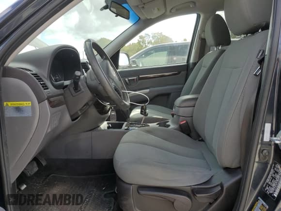 ✅ 2011 Hyundai Santa Fe GLS • VIN: 5XYZG3AB4BG080288 • Lot: 75167244. Listed on Copart with 176,944 mi. Free auction sales archive from the USA and detailed vehicle history report at DreamBid. Image 7.