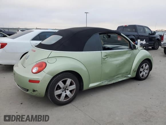 ✅ 2007 Volkswagen Beetle • VIN: 3VWRF31YX7M402771 • Lot: 86410834. Listed on Copart with Not provided. Free auction sales archive from the USA and detailed vehicle history report at DreamBid. Image 3.