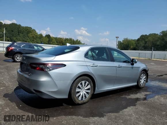 2022 Toyota Camry Hybrid LE z VIN 4T1C31AK5NU582117, wystawiony jako Copart lot #81484685 z przebiegiem 78 823 mil mil oraz Czysty tytuł • Clean title. Historia ofert i sprzedaży dostępna na DreamBid. Obrazek 3.