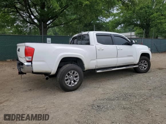 ✅ 2016 Toyota Tacoma SR5 • VIN: 3TMDZ5BN1GM002554 • Лот: 62697195. Опубликован ранее на Copart с пробегом 137 816 миль. Бесплатный доступ к архиву аукционных продаж из США и подробный отчёт об истории автомобиля на DreamBid. Изображение 3.