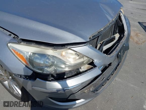 ✅ 2013 Hyundai Genesis 3.8L • VIN: KMHGC4DD6DU213250 • Lot: 43482397. Wystawiony na IAAI z przebiegiem 148 244 mil. Bezpłatny archiwum sprzedaży aukcyjnych z USA i szczegółowy raport historii pojazdu na DreamBid. Zdjęcie 17.