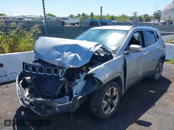 ✅ 2018 Jeep Compass Limited • VIN: 3C4NJCCB0JT407080 • Lot: 39364581. Wystawiony na IAAI z przebiegiem Nie podano. Bezpłatny archiwum sprzedaży aukcyjnych z USA i szczegółowy raport historii pojazdu na DreamBid. Zdjęcie 2.