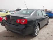 ✅ 2007 Volkswagen Jetta • VIN: 3VWGF71K27M123406 • Лот: 41797736. Опубликован ранее на IAAI с пробегом 239 505 миль. Бесплатный доступ к архиву аукционных продаж из США и подробный отчёт об истории автомобиля на DreamBid. Изображение 4.