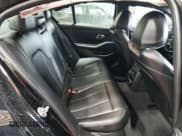 ✅ 2025 BMW 3 Series 330i xDrive • VIN: 3MW89CW0XS8F67064 • Лот: 87235115. Опубликован ранее на Copart с пробегом 751 миль. Бесплатный доступ к архиву аукционных продаж из США и подробный отчёт об истории автомобиля на DreamBid. Изображение 10.