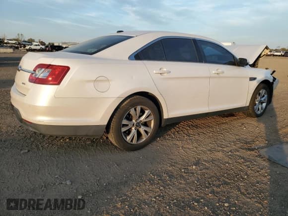 ✅ 2012 Ford Taurus SEL • VIN: 1FAHP2EW3CG119556 • Lot: 82570945. Wystawiony na Copart z przebiegiem 192 236 mil. Bezpłatny archiwum sprzedaży aukcyjnych z USA i szczegółowy raport historii pojazdu na DreamBid. Zdjęcie 3.