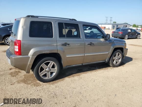 ✅ 2008 Jeep Patriot Limited • VIN: 1J8FT48W48D560442 • Lot: 62317205. Wystawiony na Copart z przebiegiem 144 042 mil. Bezpłatny archiwum sprzedaży aukcyjnych z USA i szczegółowy raport historii pojazdu na DreamBid. Zdjęcie 3.