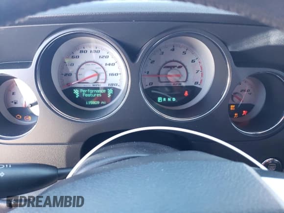 ✅ 2011 Dodge Challenger SRT-8 • VIN: 2B3CJ7DJ8BH526754 • Lot: 68024864. Wystawiony na Copart z przebiegiem 115 809 mil. Bezpłatny archiwum sprzedaży aukcyjnych z USA i szczegółowy raport historii pojazdu na DreamBid. Zdjęcie 9.