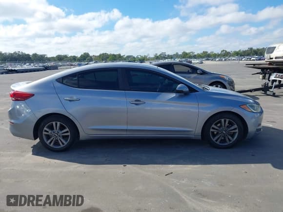 ✅ 2017 Hyundai Elantra Value Edition • VIN: 5NPD84LF0HH128089 • Lot: 43891676. Listed on IAAI with 217,671 mi. Free auction sales archive from the USA and detailed vehicle history report at DreamBid. Image 13.