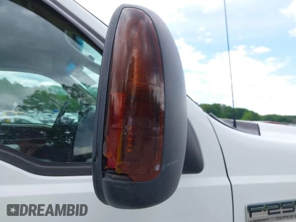 ✅ 2006 Ford F-250 XL • VIN: 1FTSX21P76EC15088 • Лот: 42213741. Опубликован ранее на IAAI с пробегом 203 231 миль. Бесплатный доступ к архиву аукционных продаж из США и подробный отчёт об истории автомобиля на DreamBid. Изображение 16.