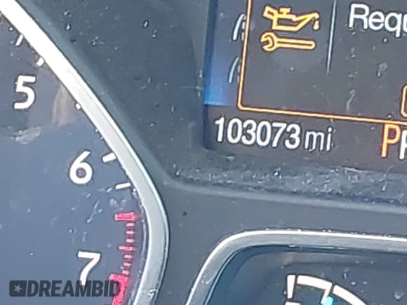 ✅ 2017 Ford Escape SE • VIN: 1FMCU9G9XHUD90910 • Lot: 42333320. Wystawiony na IAAI z przebiegiem 103 073 mil. Bezpłatny archiwum sprzedaży aukcyjnych z USA i szczegółowy raport historii pojazdu na DreamBid. Zdjęcie 15.