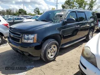 ✅ 2008 Chevrolet Suburban Commercial • VIN: 1GNFC16098R257297 • Lot: 73736354. Wystawiony na Copart z przebiegiem Nie podano. Bezpłatny archiwum sprzedaży aukcyjnych z USA i szczegółowy raport historii pojazdu na DreamBid. Zdjęcie 1.