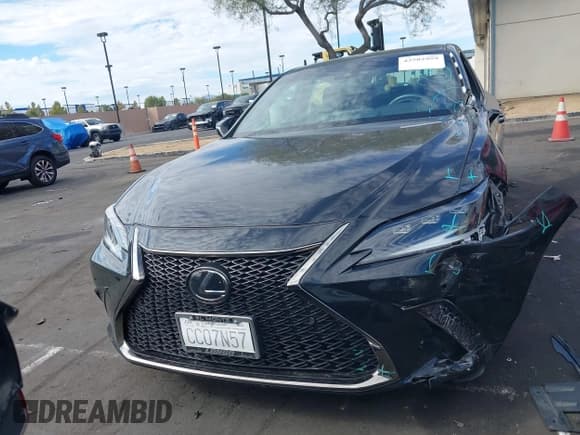 ✅ 2022 Lexus ES 350 F Sport • VIN: 58AGZ1B1XNU122918 • Лот: 43502959. Опубликован ранее на IAAI с пробегом 39 943 миль. Бесплатный доступ к архиву аукционных продаж из США и подробный отчёт об истории автомобиля на DreamBid. Изображение 13.