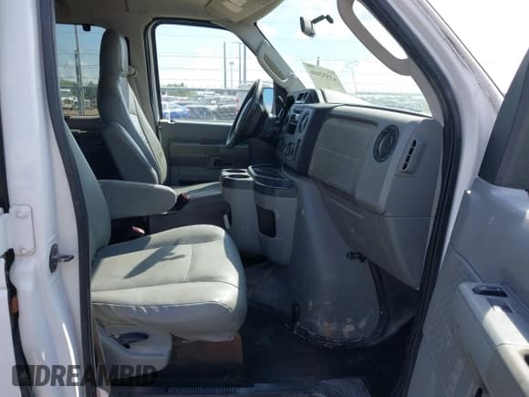 ✅ 2012 Ford Econoline Passenger XL • VIN: 1FBNE3BL2CDA36032 • Лот: 43532446. Опубликован ранее на IAAI с пробегом 80 359 миль. Бесплатный доступ к архиву аукционных продаж из США и подробный отчёт об истории автомобиля на DreamBid. Изображение 7.