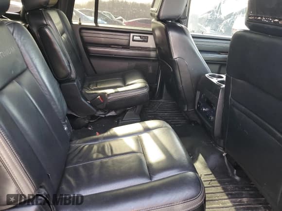 ✅ 2016 Ford Expedition Max Platinum • VIN: 1FMJK1LTXGEF08043 • Lot: 43124105. Listed on Copart with 181,810 mi. Free auction sales archive from the USA and detailed vehicle history report at DreamBid. Image 11.