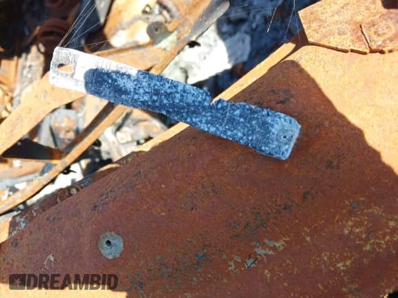 2005 Chevrolet Tahoe LT with VIN 1GNEC13T35R103223, listed as a IAAI auction lot 42165644 with Not provided miles and . Bid and sale history available at DreamBid. Image 9.