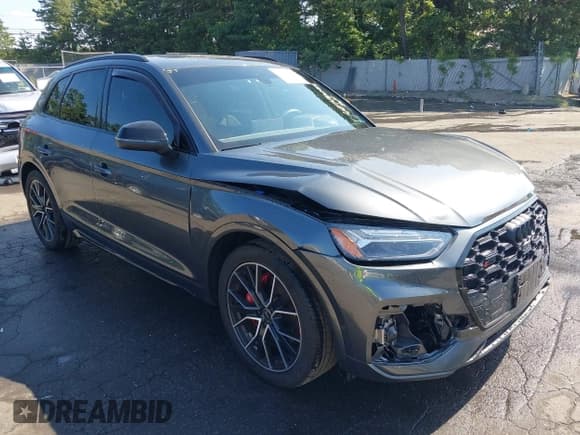 ✅ 2024 Audi SQ5 Prestige • VIN: WA1C4AFY9R2015791 • Lot: 42770088. Listed on IAAI with 21,695 mi. Free auction sales archive from the USA and detailed vehicle history report at DreamBid. Image 1.
