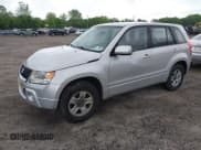 ✅ 2008 Suzuki Grand Vitara • VIN: JS3TE941784102472 • Лот: 42311760. Опубликован ранее на IAAI с пробегом 211 385 миль. Бесплатный доступ к архиву аукционных продаж из США и подробный отчёт об истории автомобиля на DreamBid. Изображение 21.
