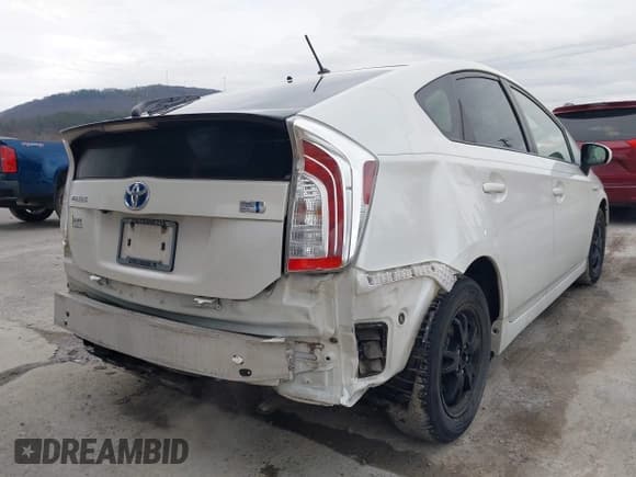✅ 2015 Toyota Prius Two • VIN: JTDKN3DU7F0409839 • Лот: 43776079. Опубликован ранее на IAAI с пробегом 128 053 миль. Бесплатный доступ к архиву аукционных продаж из США и подробный отчёт об истории автомобиля на DreamBid. Изображение 6.