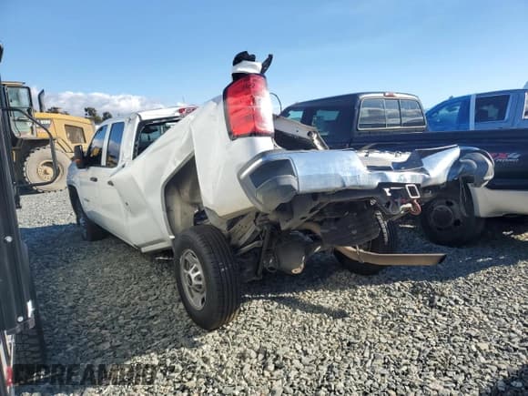 ✅ 2016 Chevrolet Silverado 2500HD Work Truck • VIN: 1GC2CUEG8GZ394589 • Lot: 85757395. Wystawiony na Copart z przebiegiem 178 560 mil. Bezpłatny archiwum sprzedaży aukcyjnych z USA i szczegółowy raport historii pojazdu na DreamBid. Zdjęcie 2.
