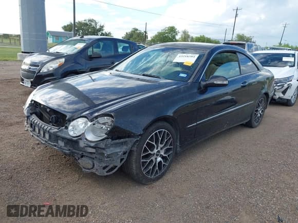 ✅ 2009 Mercedes-Benz CLK 350 • VIN: WDBTJ56H89F263270 • Lot: 43218584. Listed on IAAI with 181,182 mi. Free auction sales archive from the USA and detailed vehicle history report at DreamBid. Image 2.
