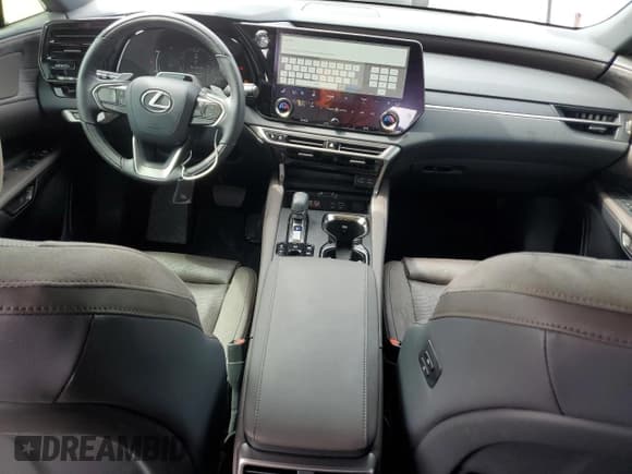 ✅ 2024 Lexus RX 450h+ Luxury • VIN: JTJCJMGA2R2012259 • Lot: 55716775. Wystawiony na Copart z przebiegiem 23 943 mil. Bezpłatny archiwum sprzedaży aukcyjnych z USA i szczegółowy raport historii pojazdu na DreamBid. Zdjęcie 8.