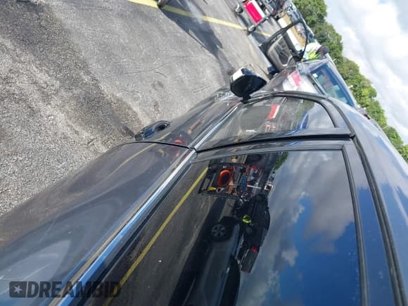 ✅ 2018 Nissan Maxima S • VIN: 1N4AA6AP4JC386850 • Lot: 41618949. Wystawiony na IAAI z przebiegiem 116 771 mil. Bezpłatny archiwum sprzedaży aukcyjnych z USA i szczegółowy raport historii pojazdu na DreamBid. Zdjęcie 17.