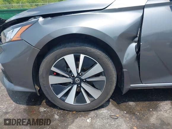 ✅ 2022 Nissan Altima SV • VIN: 1N4BL4DW6NN354983 • Lot: 42414571. Listed on IAAI with 63,907 mi. Free auction sales archive from the USA and detailed vehicle history report at DreamBid. Image 21.