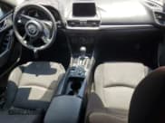 ✅ 2018 Mazda 3 Sport • VIN: 3MZBN1K7XJM221899 • Lot: 63120095. Wystawiony na Copart z przebiegiem 115 679 mil. Bezpłatny archiwum sprzedaży aukcyjnych z USA i szczegółowy raport historii pojazdu na DreamBid. Zdjęcie 8.