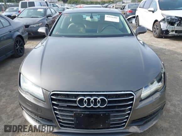 ✅ 2012 Audi A7 Prestige • VIN: WAU2GAFC7CN122113 • Lot: 42111441. Listed on IAAI with 149,617 mi. Free auction sales archive from the USA and detailed vehicle history report at DreamBid. Image 12.