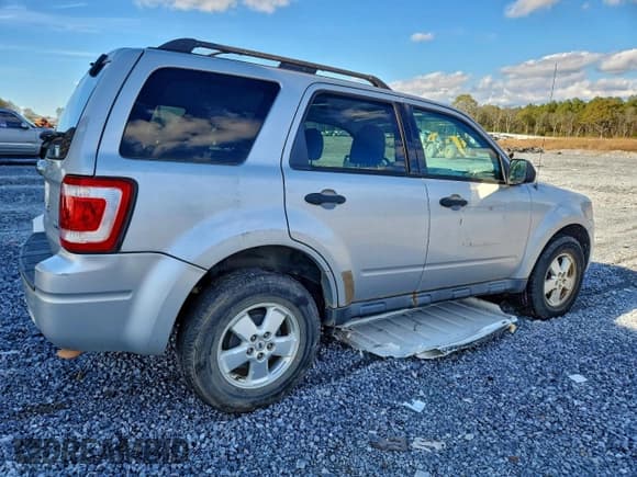 ✅ 2012 Ford Escape XLT • VIN: 1FMCU0DG0CKA12727 • Lot: 94706645. Listed on Copart with 229,712 mi. Free auction sales archive from the USA and detailed vehicle history report at DreamBid. Image 3.