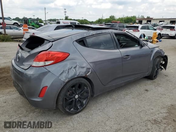 ✅ 2012 Hyundai Veloster w/Black Int • VIN: KMHTC6AD2CU043871 • Lot: 59579284. Wystawiony na Copart z przebiegiem Nie podano. Bezpłatny archiwum sprzedaży aukcyjnych z USA i szczegółowy raport historii pojazdu na DreamBid. Zdjęcie 3.