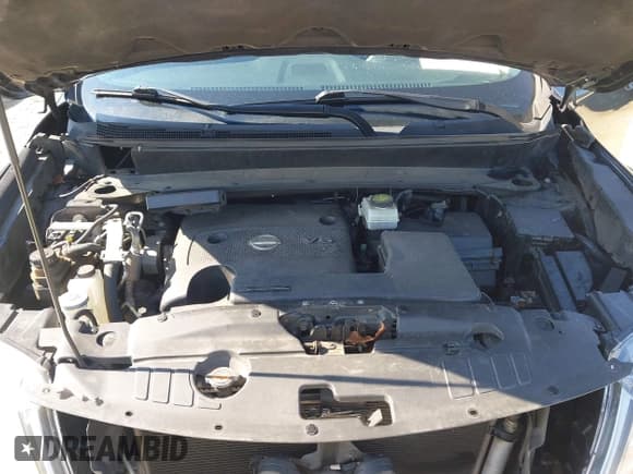 ✅ 2015 Nissan Pathfinder S • VIN: 5N1AR2MN3FC617553 • Lot: 43485533. Wystawiony na IAAI z przebiegiem 183 941 mil. Bezpłatny archiwum sprzedaży aukcyjnych z USA i szczegółowy raport historii pojazdu na DreamBid. Zdjęcie 10.