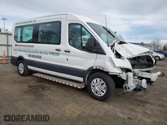 ✅ 2018 Ford Transit Passenger XL • VIN: 1FBZX2CM3JKB15408 • Лот: 49072305. Опубликован ранее на Copart с пробегом Не указан. Бесплатный доступ к архиву аукционных продаж из США и подробный отчёт об истории автомобиля на DreamBid. Изображение 4.