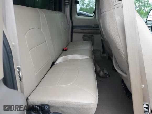 ✅ 2000 Ford F-250 XL • VIN: 1FTNX21F0YEB64380 • Lot: 57564855. Listed on Copart with 223,420 mi. Free auction sales archive from the USA and detailed vehicle history report at DreamBid. Image 10.