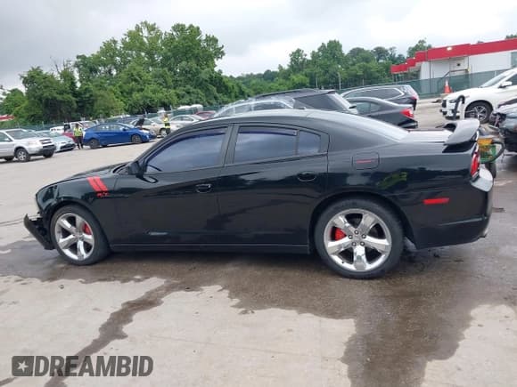 ✅ 2012 Dodge Charger RT • VIN: 2C3CDXCTXCH105083 • Лот: 42705752. Опубликован ранее на IAAI с пробегом 221 460 миль. Бесплатный доступ к архиву аукционных продаж из США и подробный отчёт об истории автомобиля на DreamBid. Изображение 14.