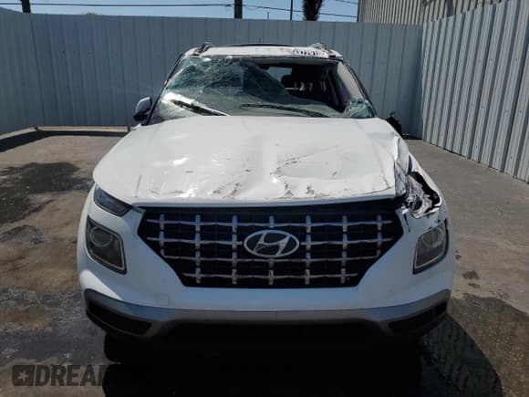✅ 2023 Hyundai Venue SEL • VIN: KMHRC8A3XPU248583 • Lot: 54372915. Listed on Copart with 40,320 mi. Free auction sales archive from the USA and detailed vehicle history report at DreamBid. Image 5.