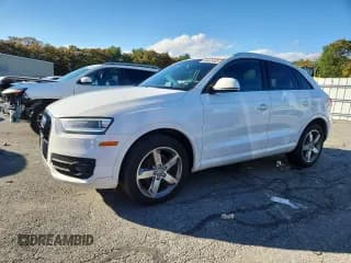 ✅ 2015 Audi Q3 Premium Plus • VIN: WA1EFCFS2FR010736 • Lot: 86445405. Wystawiony na Copart z przebiegiem 128 811 mil. Bezpłatny archiwum sprzedaży aukcyjnych z USA i szczegółowy raport historii pojazdu na DreamBid. Zdjęcie 1.