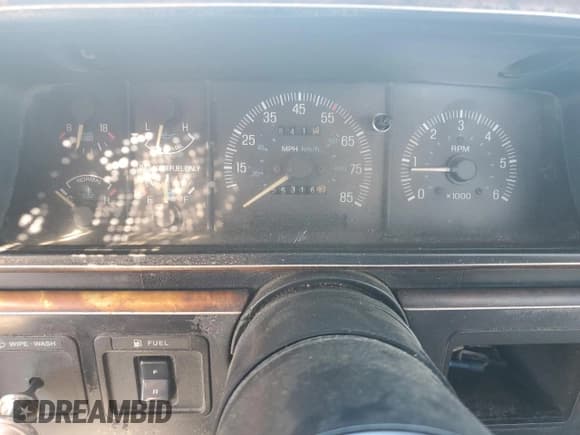 ✅ 1989 Ford F-250 • VIN: 1FTHF25G5KPA60014 • Lot: 85189125. Listed on Copart with 55,316 mi. Free auction sales archive from the USA and detailed vehicle history report at DreamBid. Image 9.