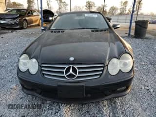 ✅ 2005 Mercedes-Benz SL 500 • VIN: WDBSK75F35F097318 • Lot: 93644615. Wystawiony na Copart z przebiegiem 92 327 mil. Bezpłatny archiwum sprzedaży aukcyjnych z USA i szczegółowy raport historii pojazdu na DreamBid. Zdjęcie 5.